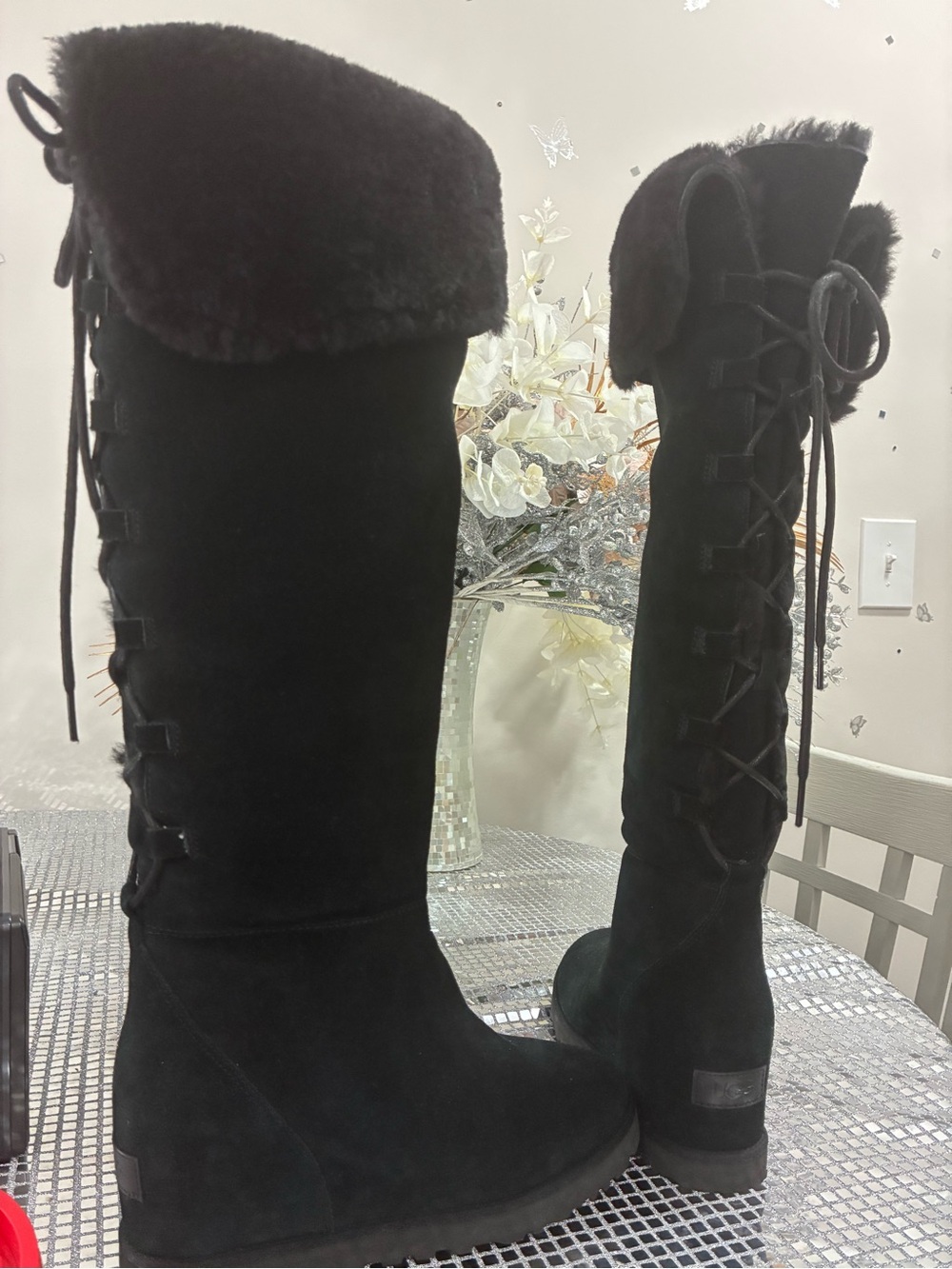 ❤️UGG❤️UGG❤️Over the Knee
Classic Femme OTK Lace UP
Wedge Heel Boots 9
